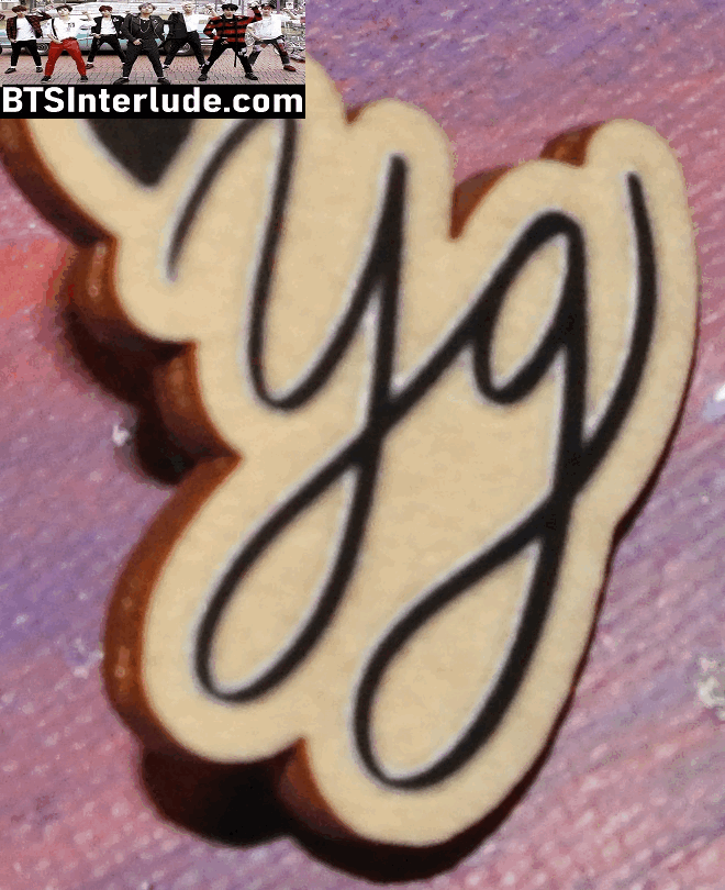BTS PIN WOOD SUGA MIN YOONGI 민윤기 INITIALS YG BLACK HEART BADGE BUTTON