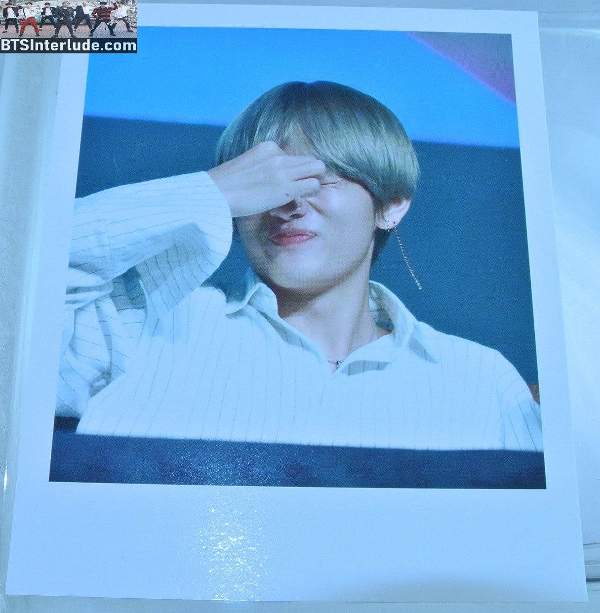 BTS POLAROID FANSITE V KIM TAEHYUNG 김태형 PINCHING NOSE FANSIGN VIA FANSITE ONCE IN A VLUE MOON