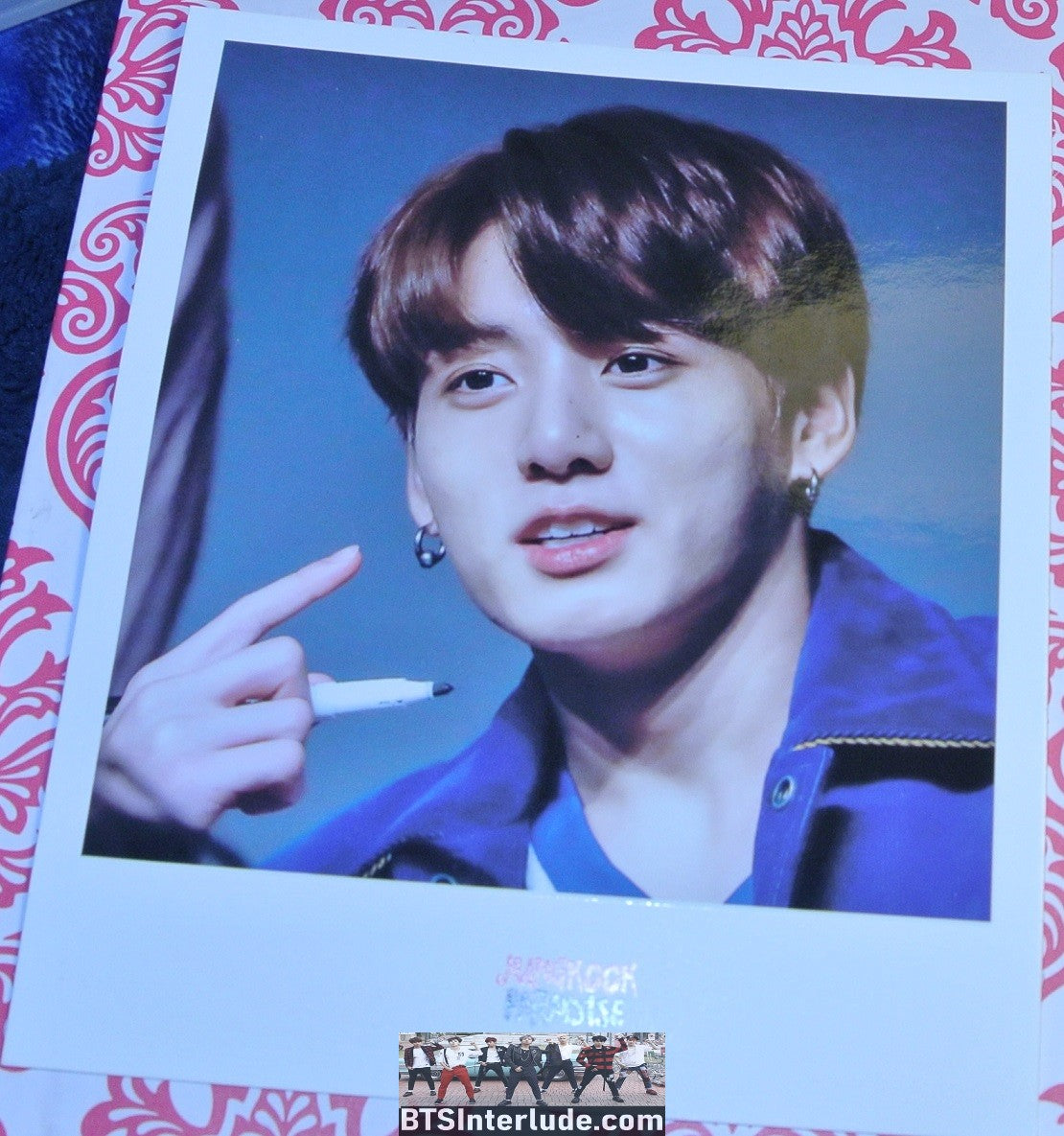 BTS POLAROID FANSITE JEON JUNGKOOK 전정국 FANSIGN NAVY BLUE JACKET JUNGKOOK PARADISE SITE