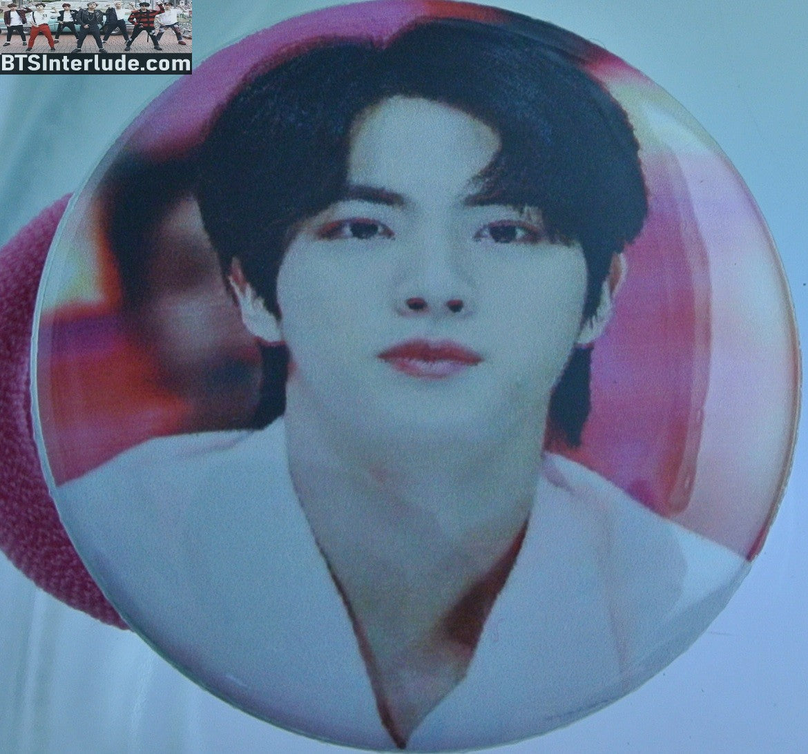 BTS PONYTAIL HOLDER BUTTON JIN KIM SEOKJIN 김석진 WHITE JACKET PINK BACKGROUND SEAMLESS HAIR TIE