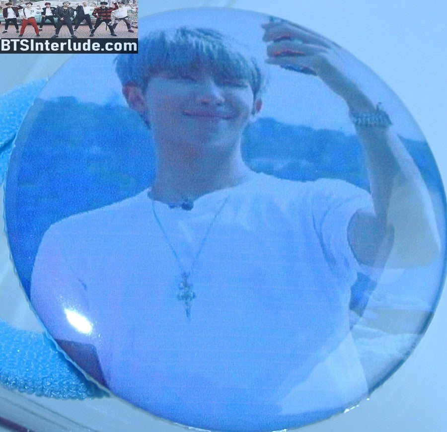 BTS PONYTAIL HOLDER BUTTON RM KIM NAMJOON 김남준 WHITE SHIRT SELFIE SEAMLESS HAIR TIE
