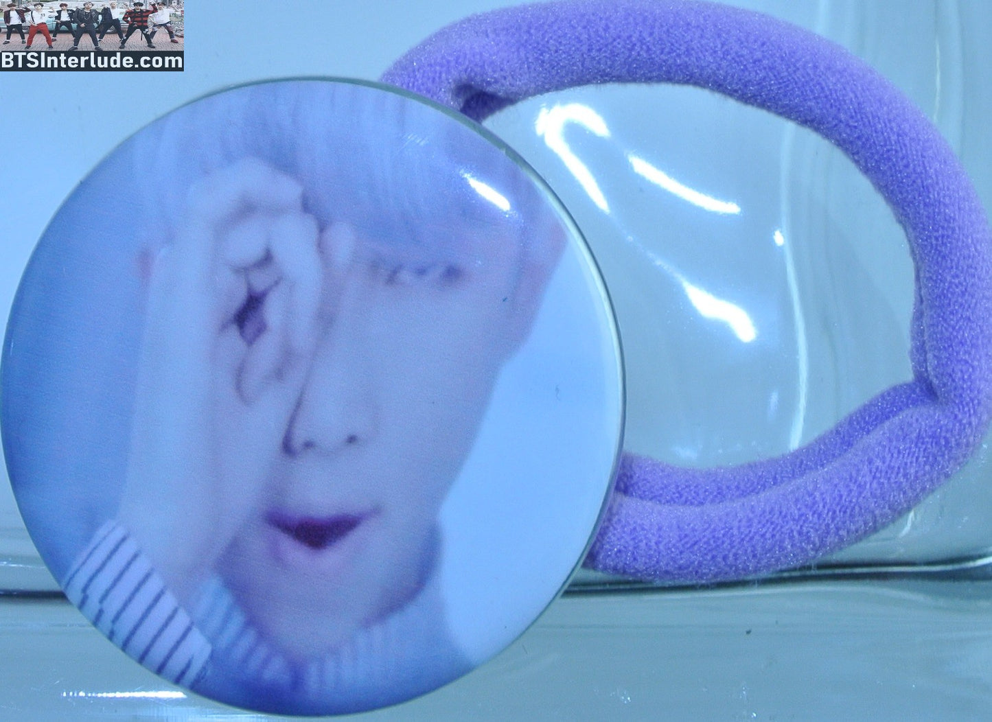 BTS PONYTAIL HOLDER BUTTON RM KIM NAMJOON 김남준 STRIPES HAND OVER EYE SEAMLESS HAIR TIE
