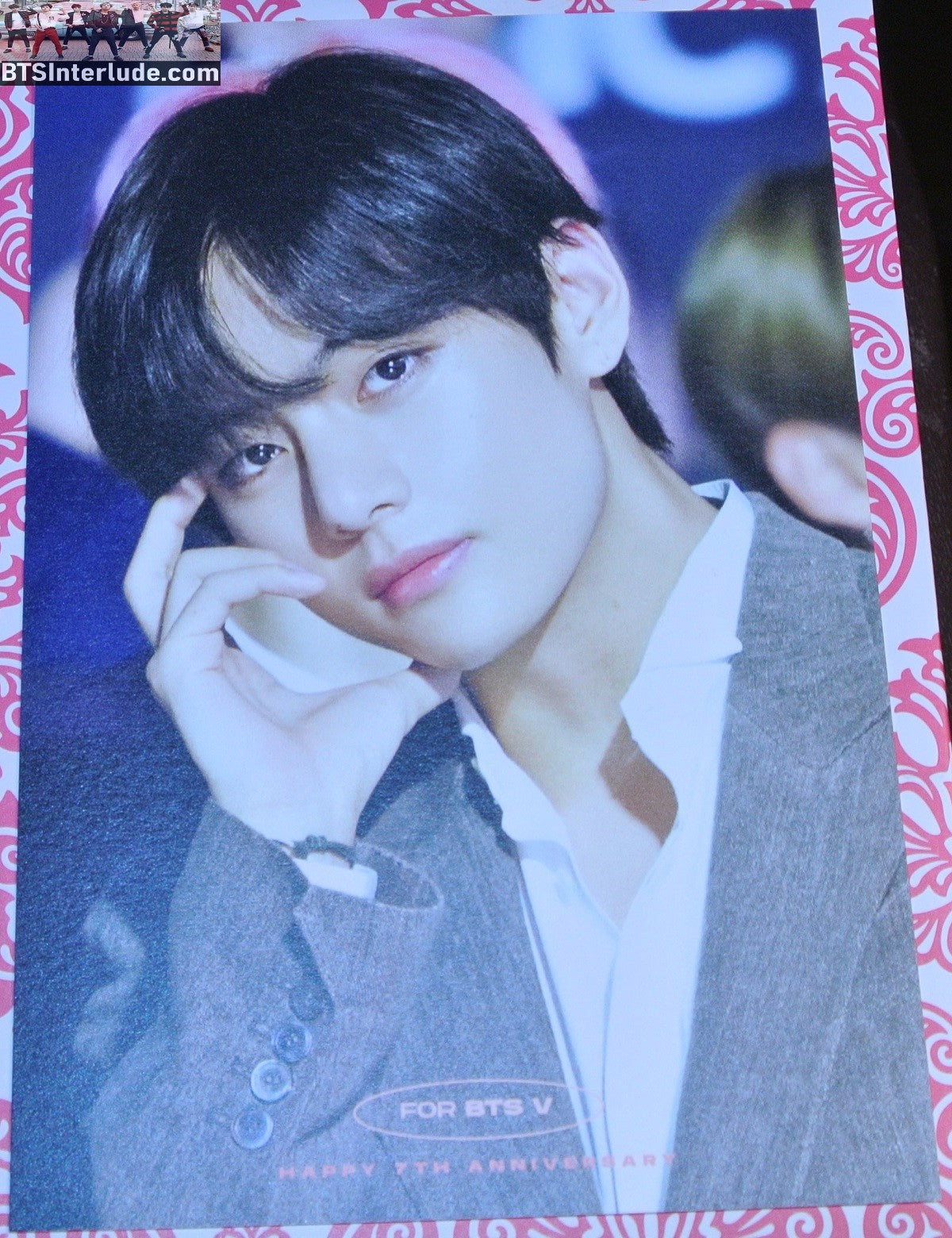 BTS POSTCARD FANSITE V KIM TAEHYUNG 김태형 CHECKED JACKET NUNA V FANSITE WE ARE ALWAYS TOGETHER