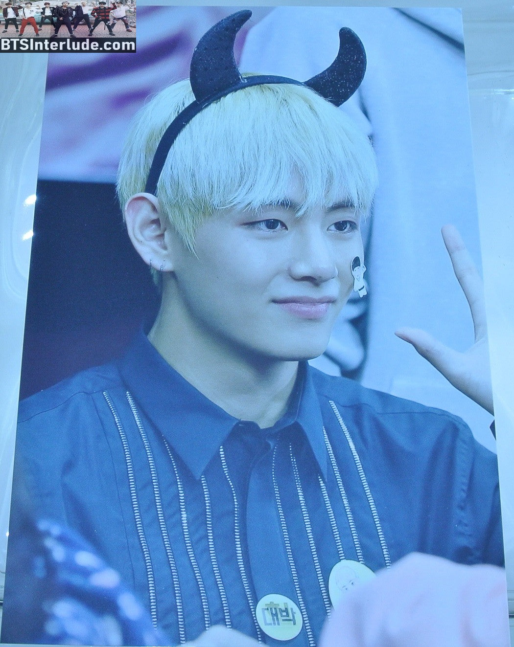 BTS POSTCARD FANSITE V KIM TAEHYUNG 김태형 BLOND HAIR BLACK DEVIL HORNS FANSIGN REVORN FANSITE