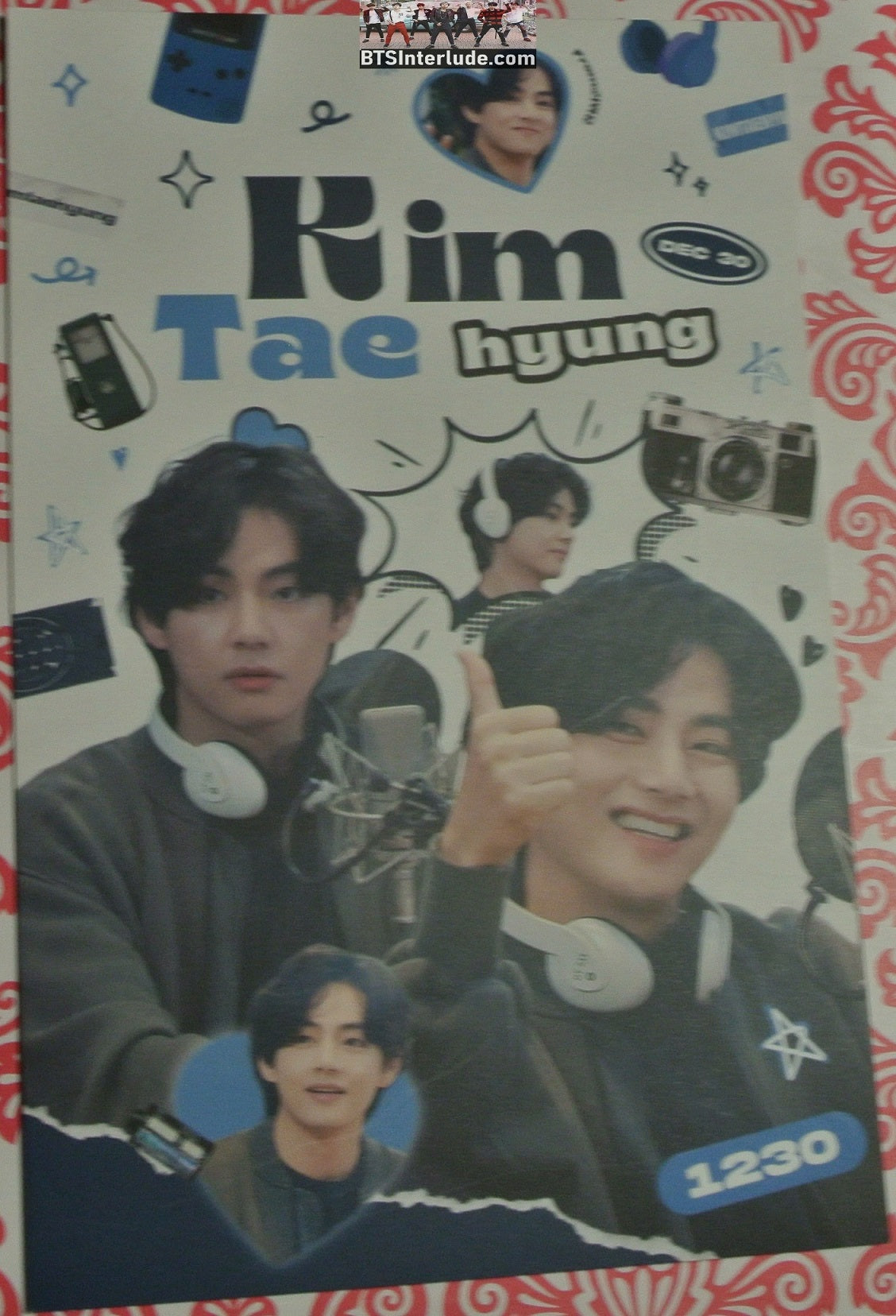 BTS POSTCARD FANSITE V KIM TAEHYUNG 김태형 RADIO SHOW APPEARANCE BROWN SWEATER PHOTO FANSITE