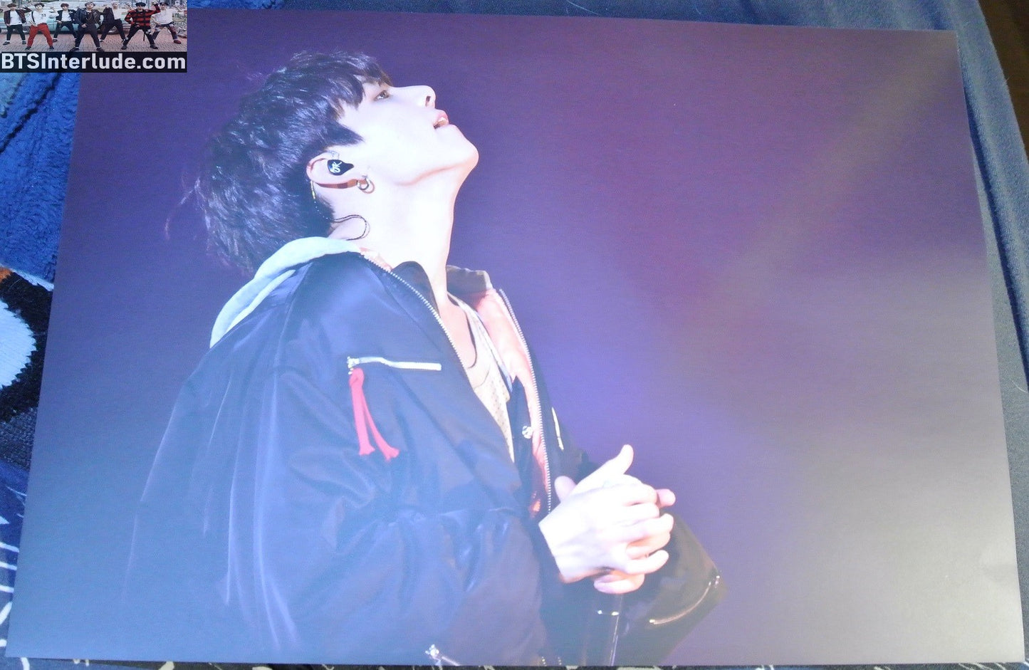 BTS POSTER MINI FANSITE JEON JUNGKOOK 전정국 HEAD BACK PROFILE BLACK JACKET THE KNOCK FANSITE ADDICTED
