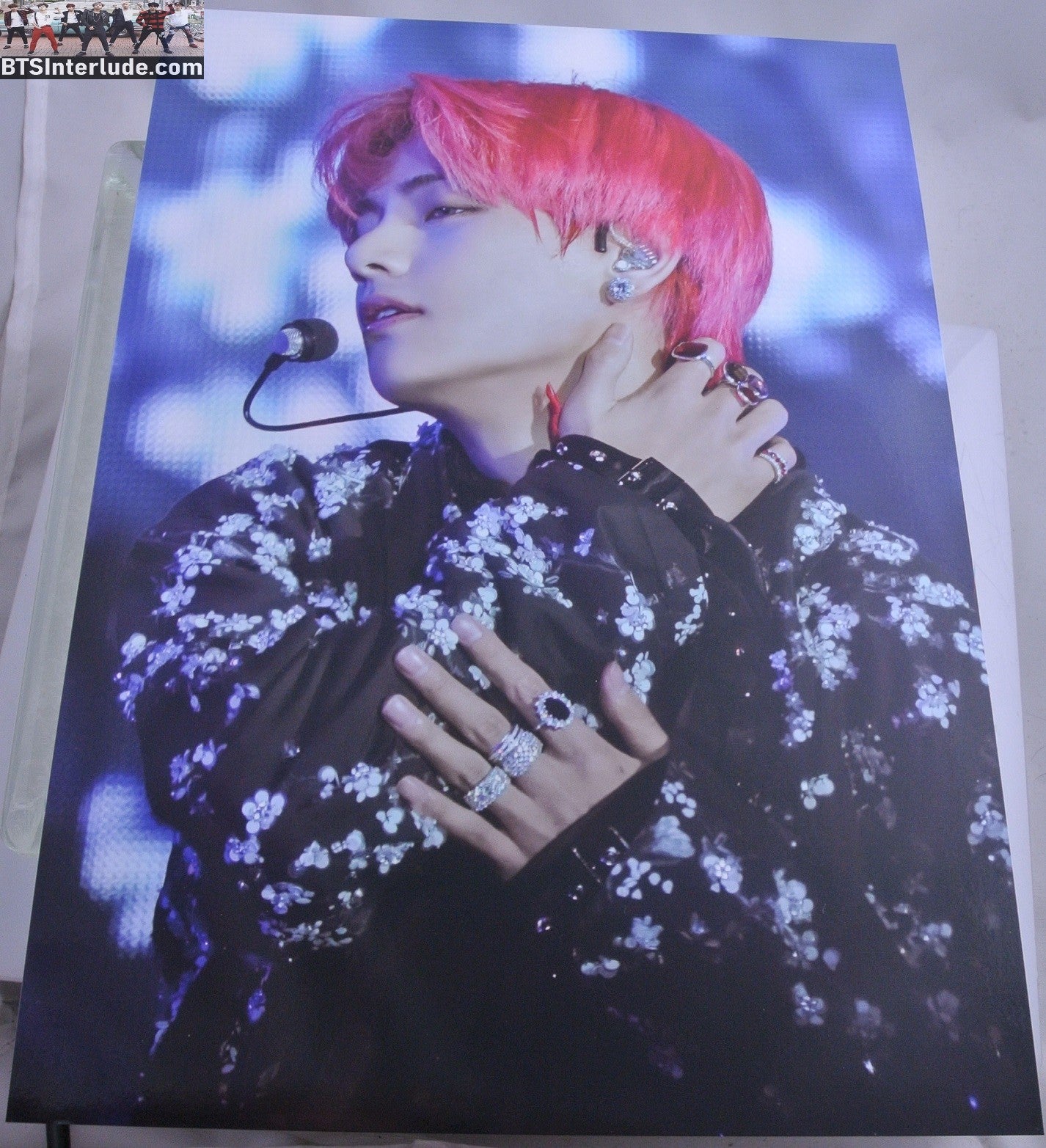 BTS POSTER FANSITE V KIM TAEHYUNG 김태형 SINGULARITY RED HAIR BLACK SILVER ROBE NUNA V FANSITE GLEAM IN YOUR DREAM