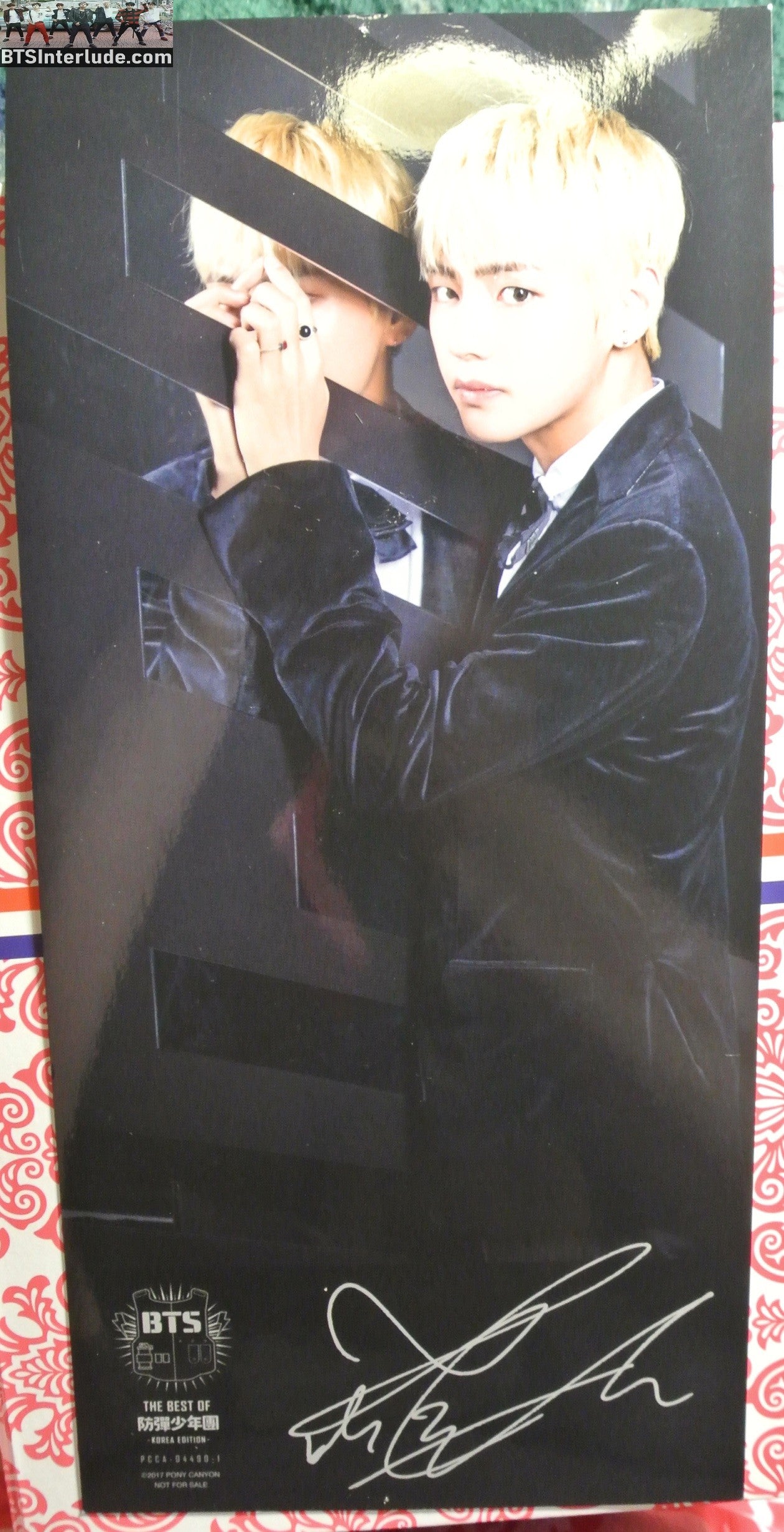 BTS POSTER MINI V KIM TAEHYUNG 김태형 THE BEST JAPAN 2 SIDED BLOND HAIR BLACK TUX MIRRORS OFFICIAL MERCHANDISE