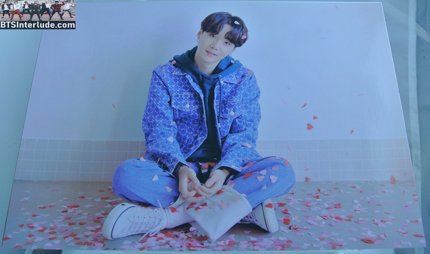 BTS POSTER MINI OFFICIAL SUGA MIN YOONGI 민윤기 BUSAN HYBE INSIGHT LIMITED EDITION OFFICIAL MERCHANDISE