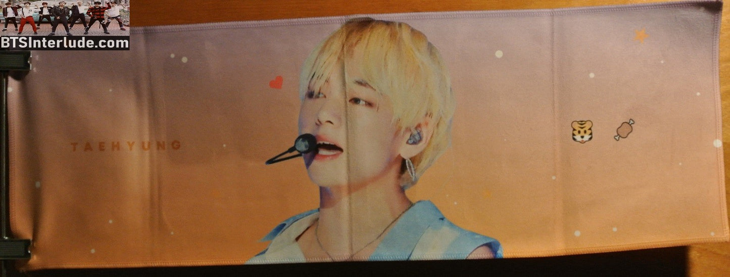 BTS SLOGAN FABRIC V KIM TAEHYUNG 김태형 BLOND HAIR BLUE OFF SHOULDER SHIRT PINK FANSITE BANNER 2 SIDED LIMITED EDITION