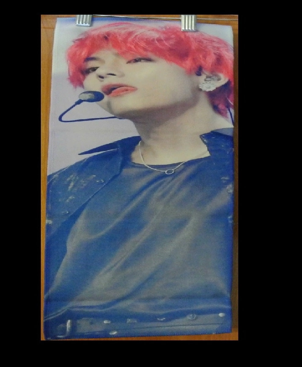 BTS SLOGAN FABRIC V KIM TAEHYUNG 김태형 RED HAIR TONGUE OUT REAL V FANSITE BANNER 2 SIDED LIMITED EDITION