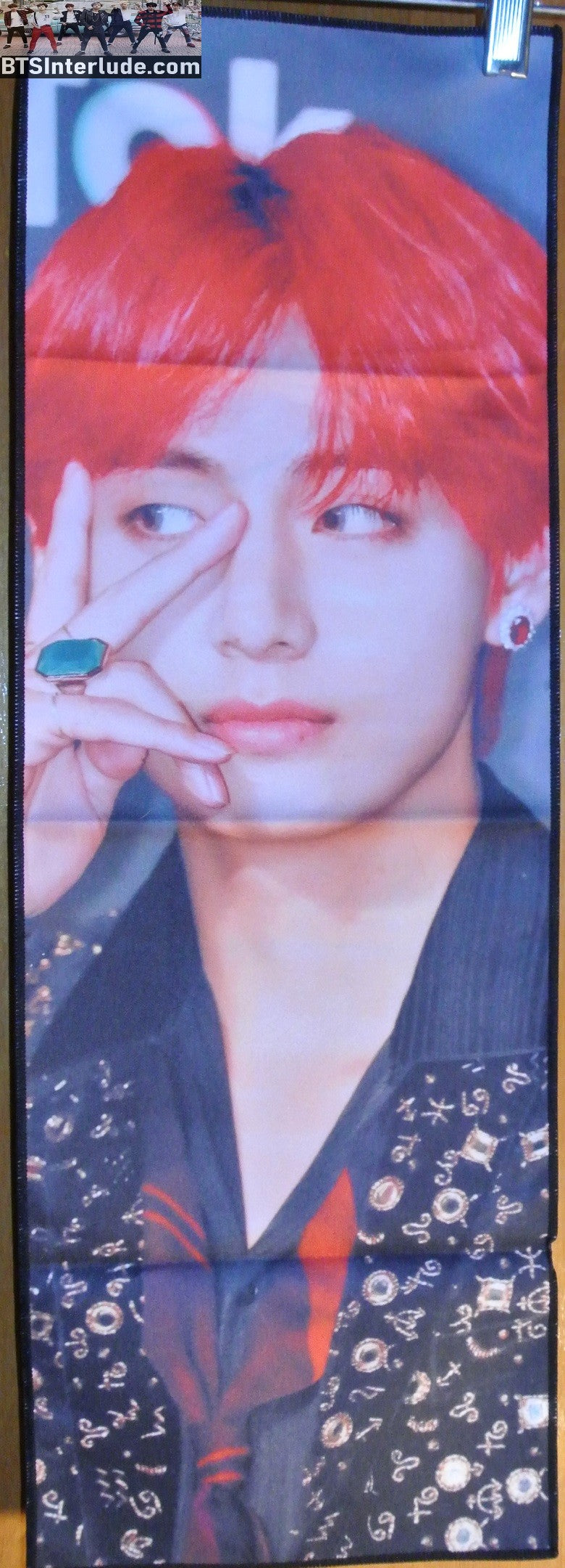 BTS SLOGAN FABRIC V KIM TAEHYUNG 김태형 RED HAIR 2018 MAMAS V OVER EYE BT21 TATA FANSITE BANNER 2 SIDED LIMITED EDITION