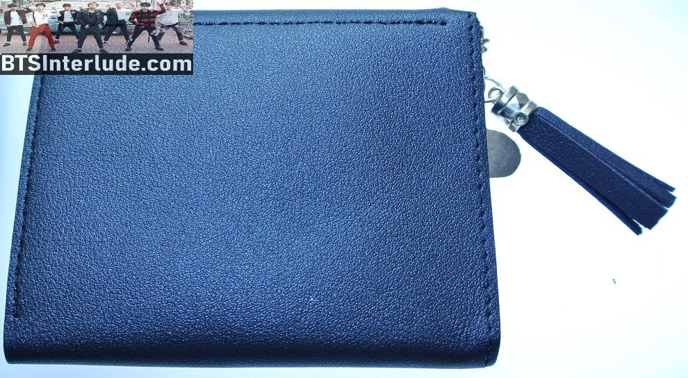 BTS WALLET V KIM TAEHYUNG 김태형 NEW BLACK PINK TRIFOLD GOLD HEART TASSEL