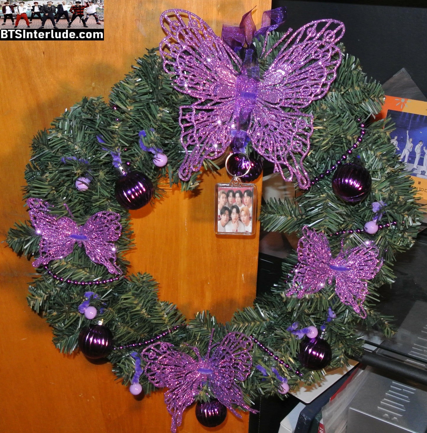BTS CHRISTMAS OR ALL YEAR ROUND WREATH 20" JIN KIM SEOKJIN 김석진 ARIRANG ENDING TAN JACKET LIMITED EDITION