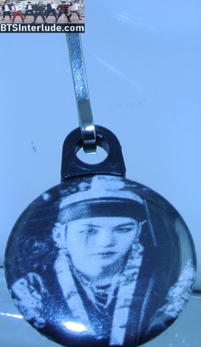 BTS ZIPPER PULL BUTTON SUGA MIN YOONGI 민윤기 BLACK WHITE AGUST D THRONE BACKPACK PURSE JACKET
