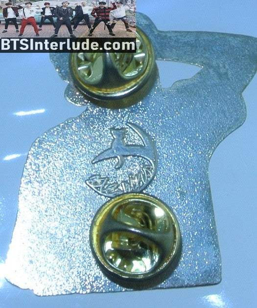 BTS PIN ENAMEL GOLD J-HOPE JUNG HOSEOK 정호석 DYNAMITE MUSIC VIDEO SIGNED BADGE BUTTON