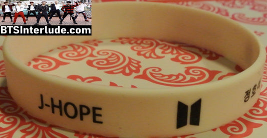 BTS BRACELET J-HOPE JUNG HOSEOK 정호석 WHITE SILICONE NAME IN WHITE DOORS BIRTHDAY