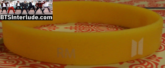 BTS BRACELET RM KIM NAMJOON 김남준 YELLOW SILICONE NAME IN WHITE DOORS BIRTHDAY