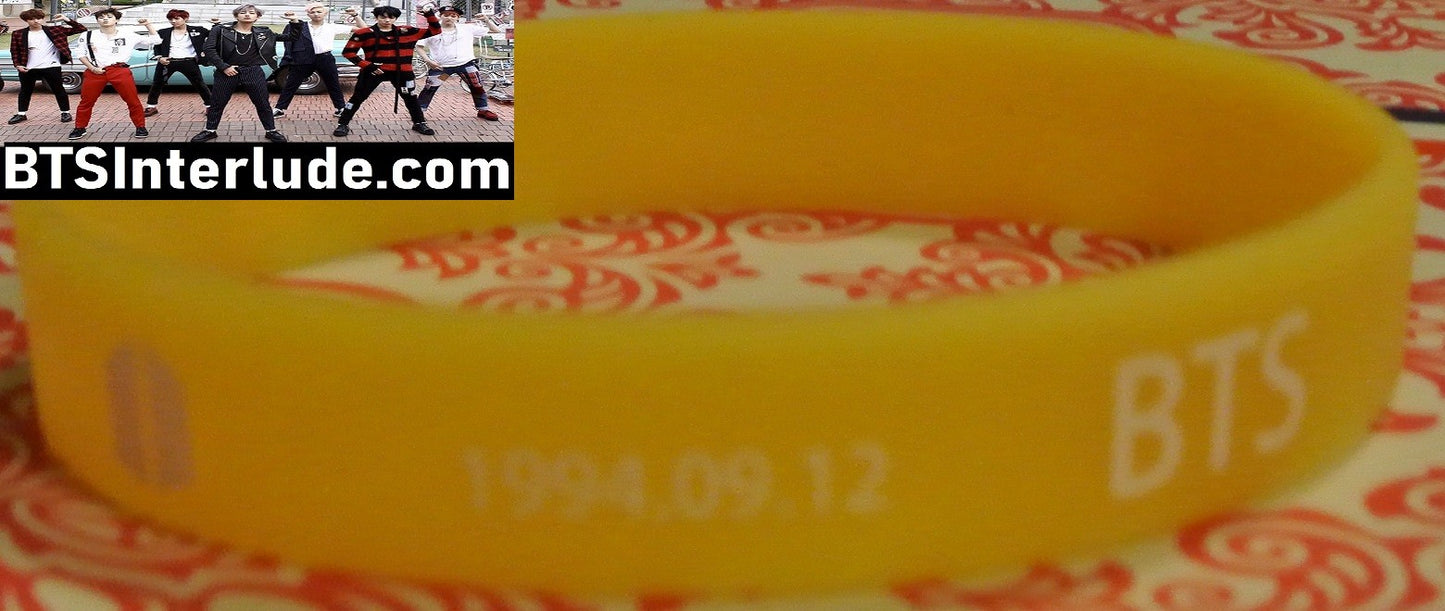 BTS BRACELET RM KIM NAMJOON 김남준 YELLOW SILICONE NAME IN WHITE DOORS BIRTHDAY