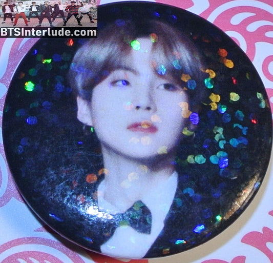 BTS BUTTON SUGA MIN YOONGI 민윤기 1.25" GLITTER BLACK TUX FANSITE BADGE PIN