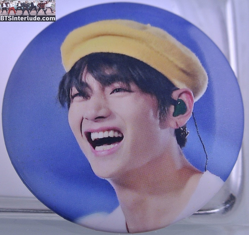 BTS BUTTON V KIM TAEHYUNG 김태형 1.75" YELLOW BERET LAUGHING