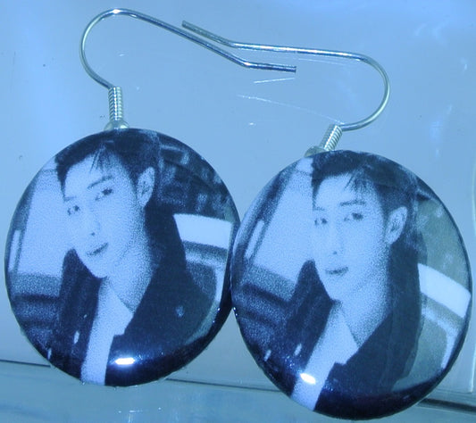 BTS EARRINGS BUTTON RM KIM NAMJOON 김남준 2 IN 1 BUTTER CAR WASH OVERALLS BLACK WHITE PIERCED OR CLIPS DANGLE DROP