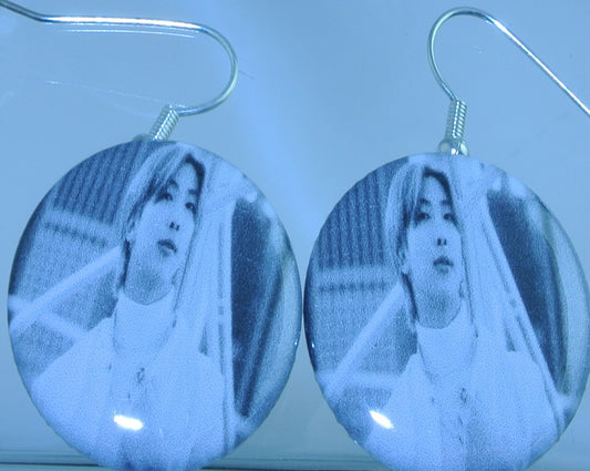 BTS EARRINGS BUTTON RM KIM NAMJOON 김남준 2 IN 1 WHITE SUIT DICON SHOOT BLACK WHITE PIERCED OR CLIPS DANGLE DROP