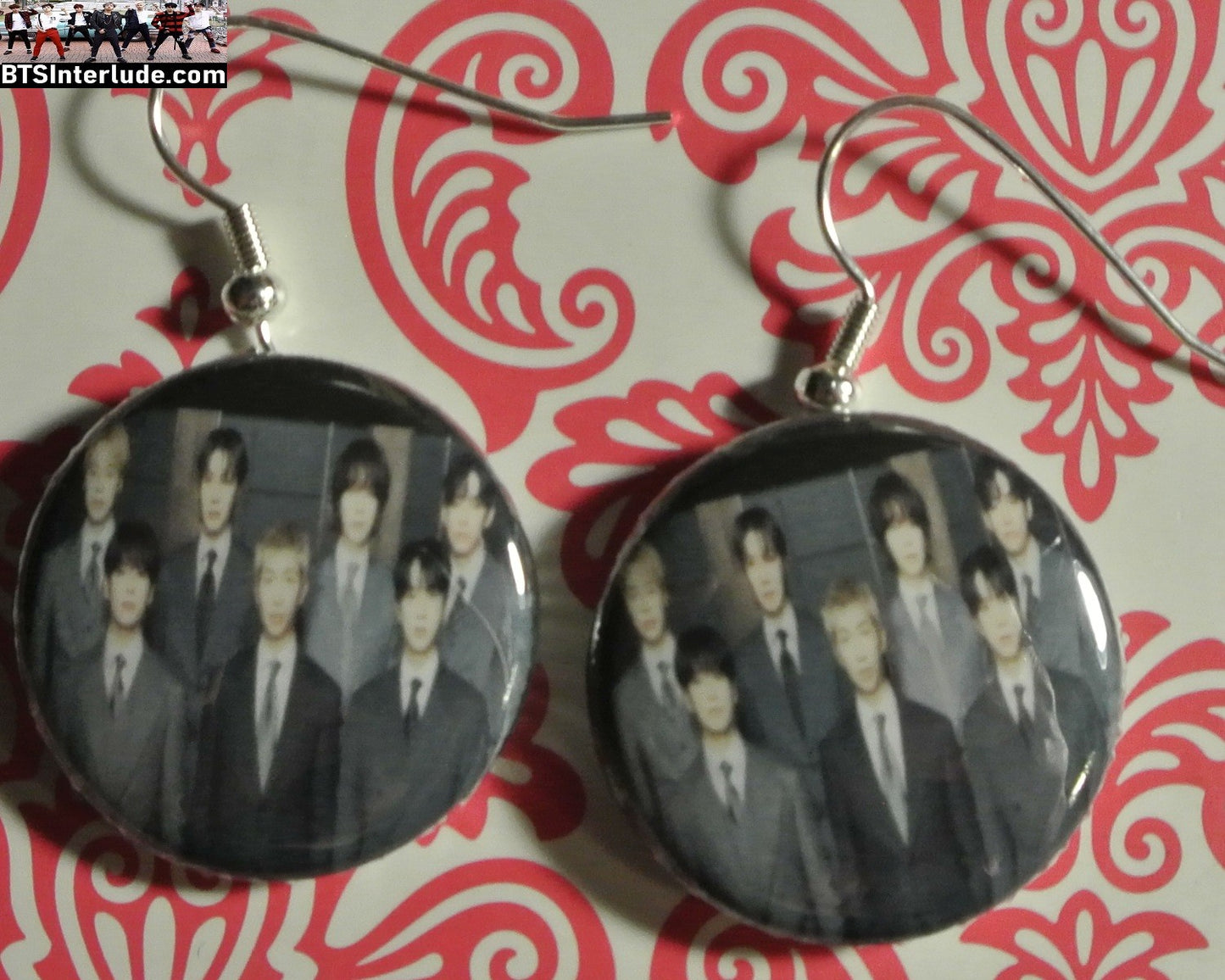 BTS EARRINGS BUTTON GROUP BANGTAN 방탄소년단 2 IN 1 ARIRANG GREY SUITS JUNGKOOK V JIMIN RM J-HOPE SUGA JIN PIERCED OR CLIPS DANGLE DROP LIMITED EDITION