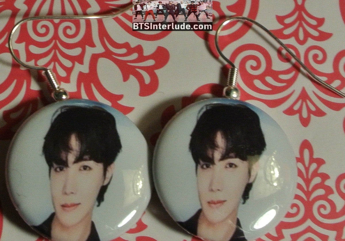 BTS EARRINGS BUTTON J-HOPE JUNG HOSEOK 정호석 2 IN 1 SMIRK WHITE BACKGROUND PIERCED OR CLIPS HOBI JHOPE DANGLE DROP