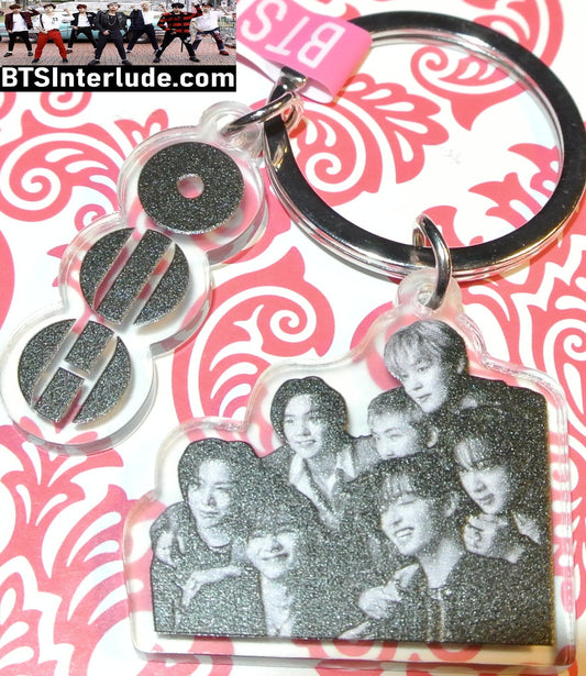 BTS KEYCHAIN ACRYLIC GROUP ARIRANG 2 PICS LOGO BLACK SHIRTS 방탄소년단 JUNGKOOK V JIMIN RM J-HOPE SUGA JIN KEYRING KEY CHAIN RING LIMITED EDITION