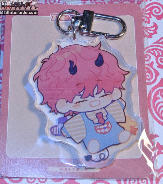 BTS KEYCHAIN ACRYLIC V KIM TAEHYUNG 김태형 CHIBI RED HAIR OVERALLS RULER V FANSITE CLASP CLIP KEYRING KEY RING CHAIN LIMITED EDITION