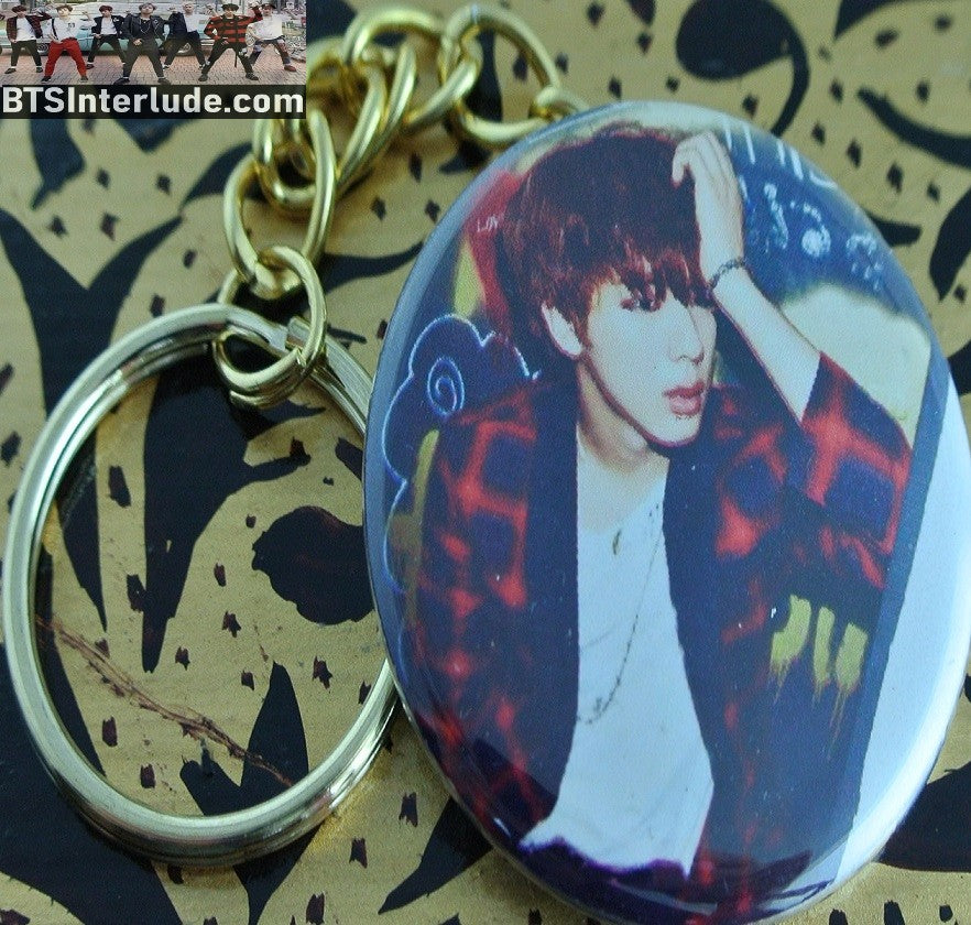 BTS KEYCHAIN BUTTON GOLD JIN KIM SEOKJIN 김석진 WAR OF HORMONE KEYRING KEY RING CHAIN