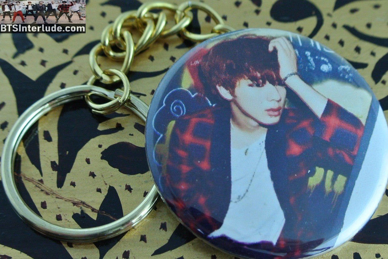 BTS KEYCHAIN BUTTON GOLD JIN KIM SEOKJIN 김석진 WAR OF HORMONE KEYRING KEY RING CHAIN