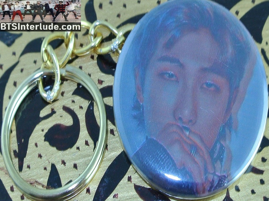 BTS KEYCHAIN BUTTON GOLD RM KIM NAMJOON 김남준 SULTRY HAND ON MOUTH KEYRING KEY CHAIN RING