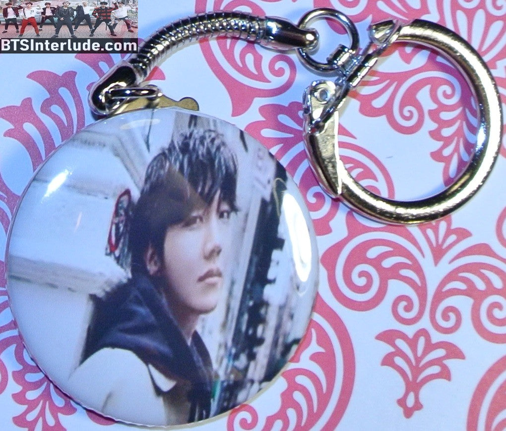 BTS KEYCHAIN BUTTON J-HOPE JUNG HOSEOK 정호석 HOPE ON THE STREET WALL KEYRING KEY RING CHAIN
