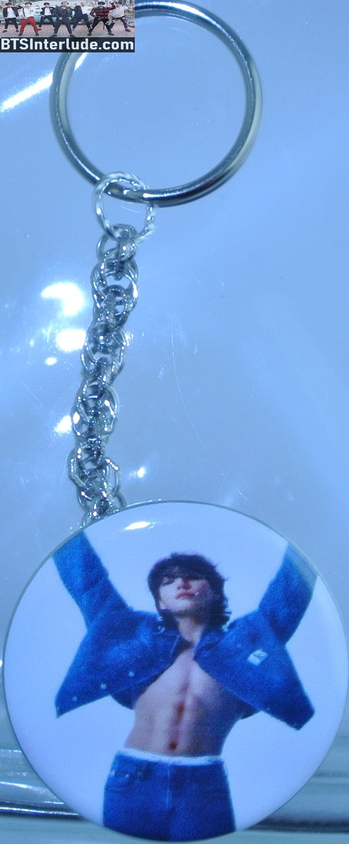 BTS KEYCHAIN BUTTON JEON JUNGKOOK 전정국 CALVIN KLEIN DENIM JACKET ARMS UP SHIRTLESS KEYRING KEY CHAIN RING