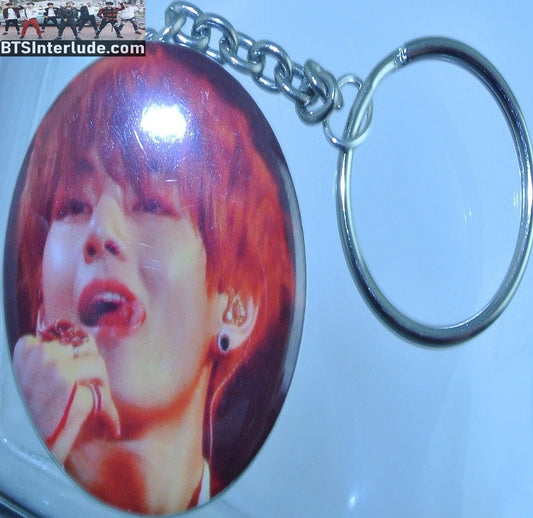 BTS KEYCHAIN BUTTON V KIM TAEHYUNG 김태형 RED JACKET TONGUE MOUTH WIPE KEYRING KEY CHAIN RING