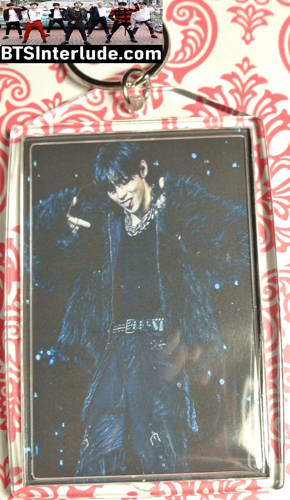 BTS KEYCHAIN ACRYLIC V KIM TAEHYUNG 김태형 ARIRANG IT'S SO TIGHT BLACK TUMMY LARGE SNAP KEYRING KEY RING CHAIN LIMITED EDITION