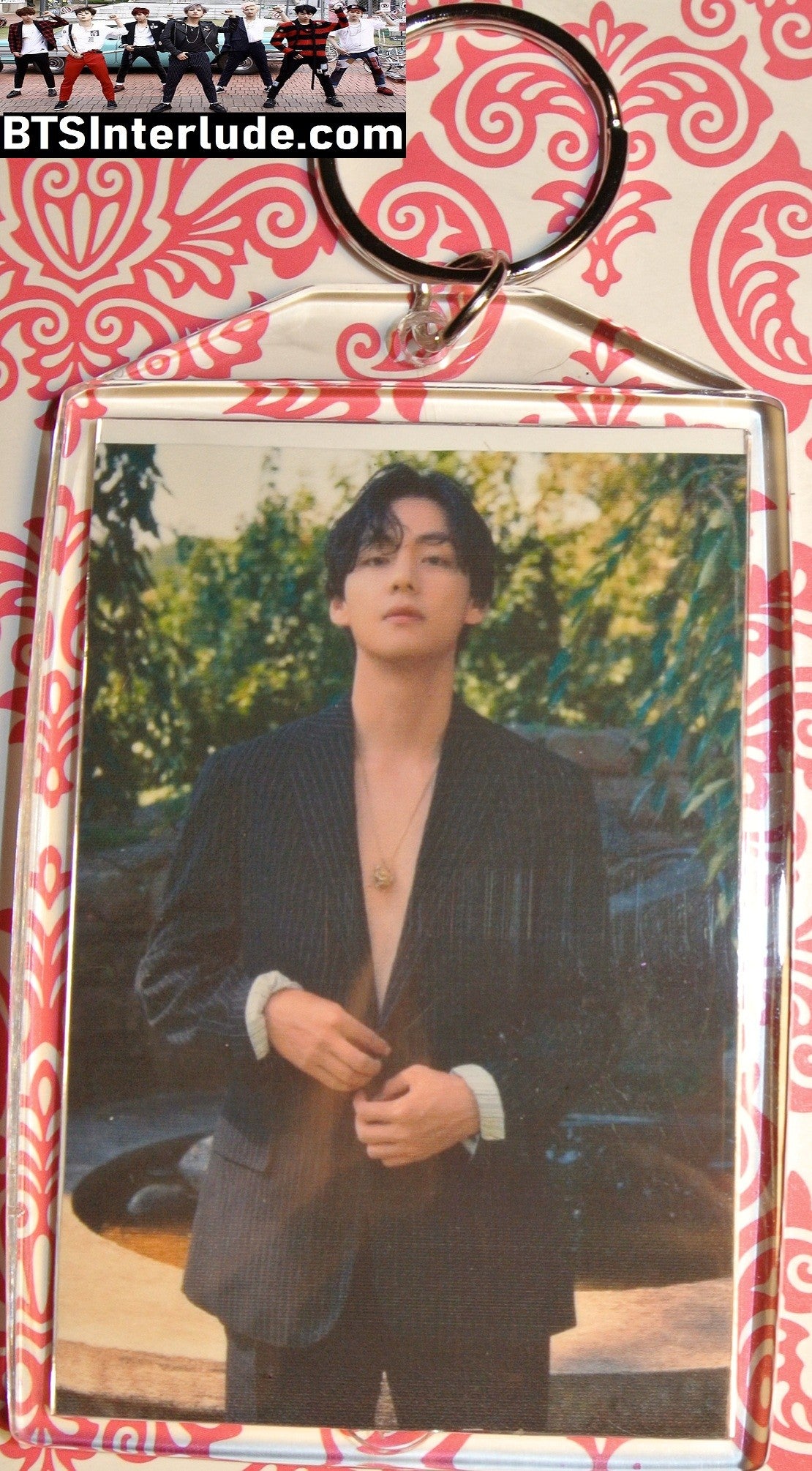 BTS KEYCHAIN ACRYLIC V KIM TAEHYUNG 김태형 FIREBENDER PINSTRIPE STANDING VOGUE KOREA LARGE SNAP KEYRING KEY RING CHAIN LIMITED EDITION