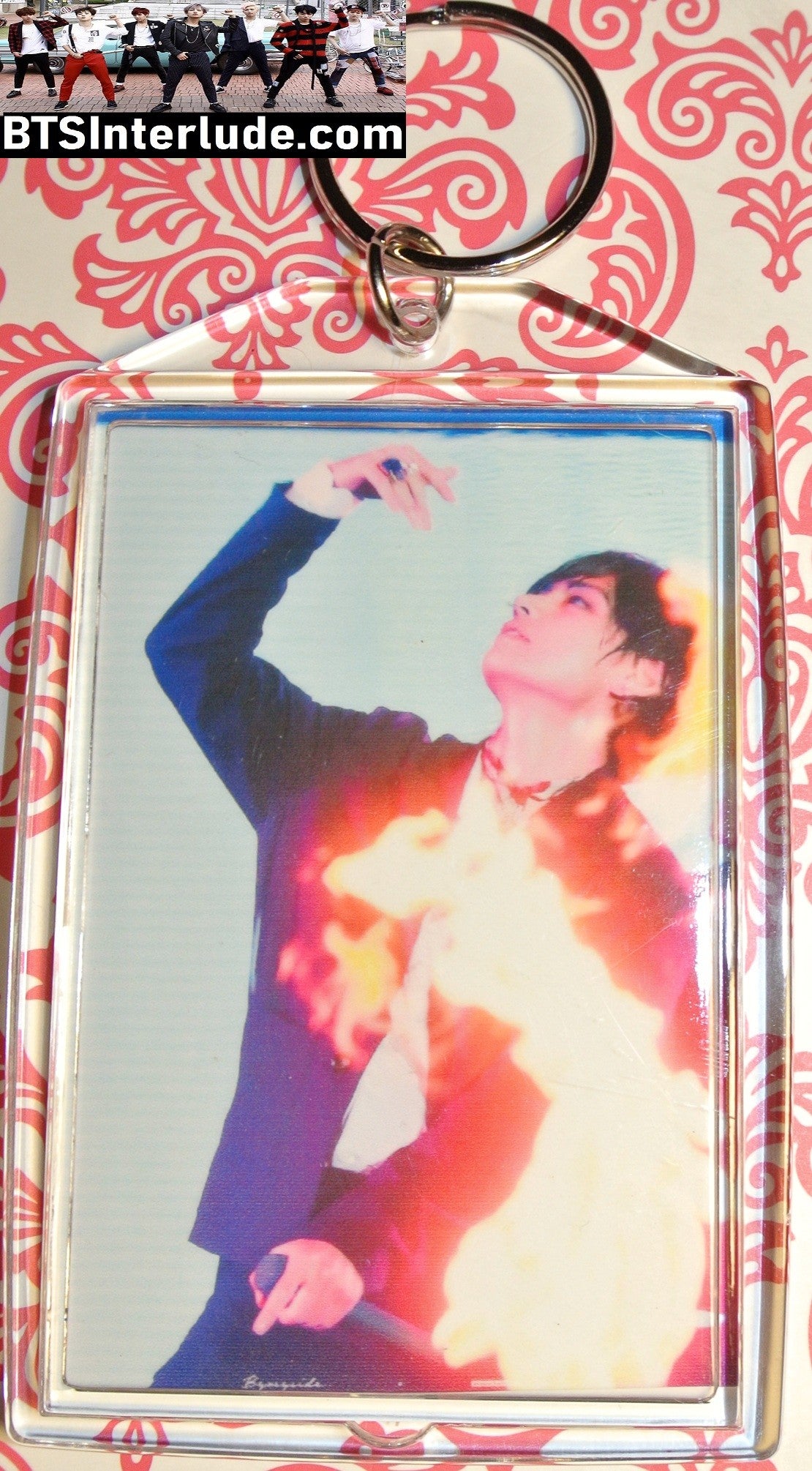 BTS KEYCHAIN ACRYLIC V KIM TAEHYUNG 김태형 FIREBENDER PINSTRIPE STANDING VOGUE KOREA LARGE SNAP KEYRING KEY RING CHAIN LIMITED EDITION