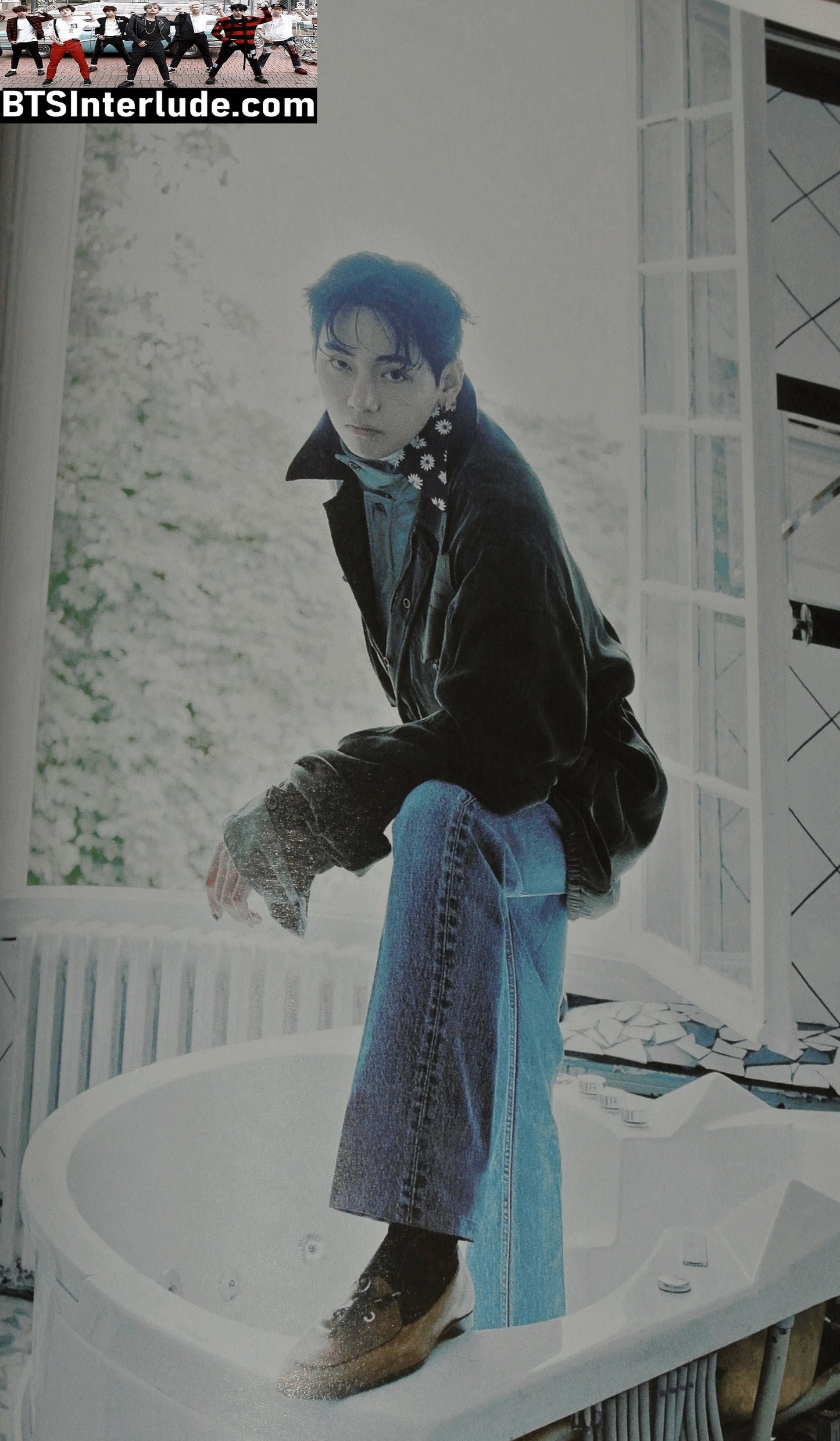 BTS MAGAZINE OFFICIAL V KIM TAEHYUNG 김태형 W KOREA VOL 9 V OVER EYE SEPTEMBER 2025 OFFICIAL MERCHANDISE