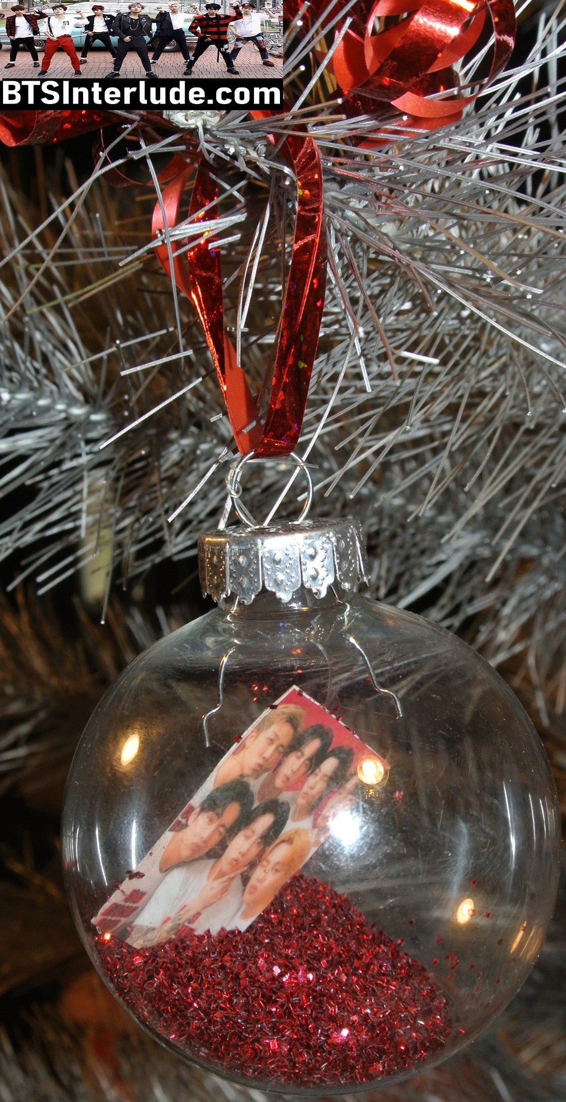 BTS CHRISTMAS ORNAMENT GLASS 2.5 INCH GROUP BANGTAN 방탄소년단 RED GLITTER ARIRANG RED WHITE T SHIRTS JUNGKOOK V JIMIN RM J-HOPE SUGA JIN LIMITED EDITION