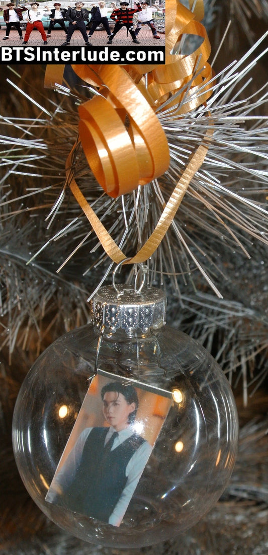 BTS CHRISTMAS ORNAMENT GLASS 2.5 INCH SUGA MIN YOONGI 민윤기 HAEGEUM GREEN VEST DAECHWITA LIMITED EDITION
