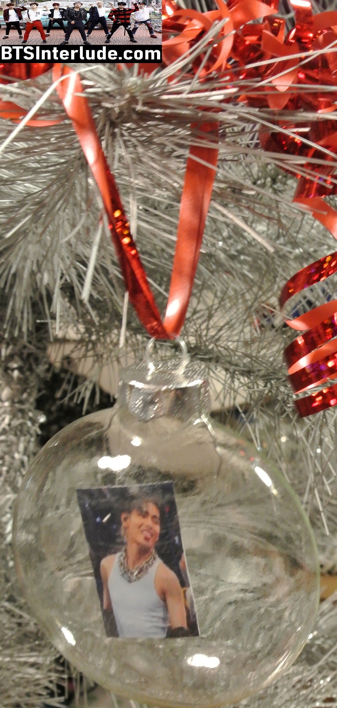 BTS CHRISTMAS ORNAMENT GLASS 3 INCH FLAT V KIM TAEHYUNG 김태형 ARIRANG WHITE TANK TOP TONGUE RED JACKET LIMITED EDITION