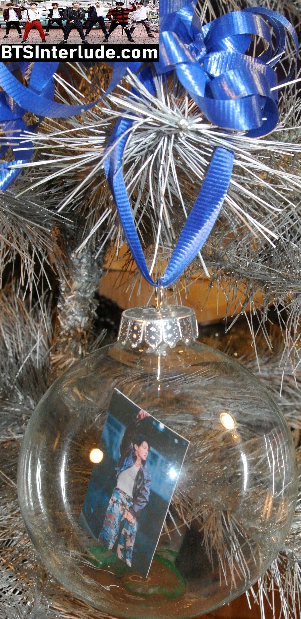 BTS CHRISTMAS ORNAMENT GLASS 3 INCH JEON JUNGKOOK 전정국 ARIRANG POINTING ARM UP LIMITED EDITION