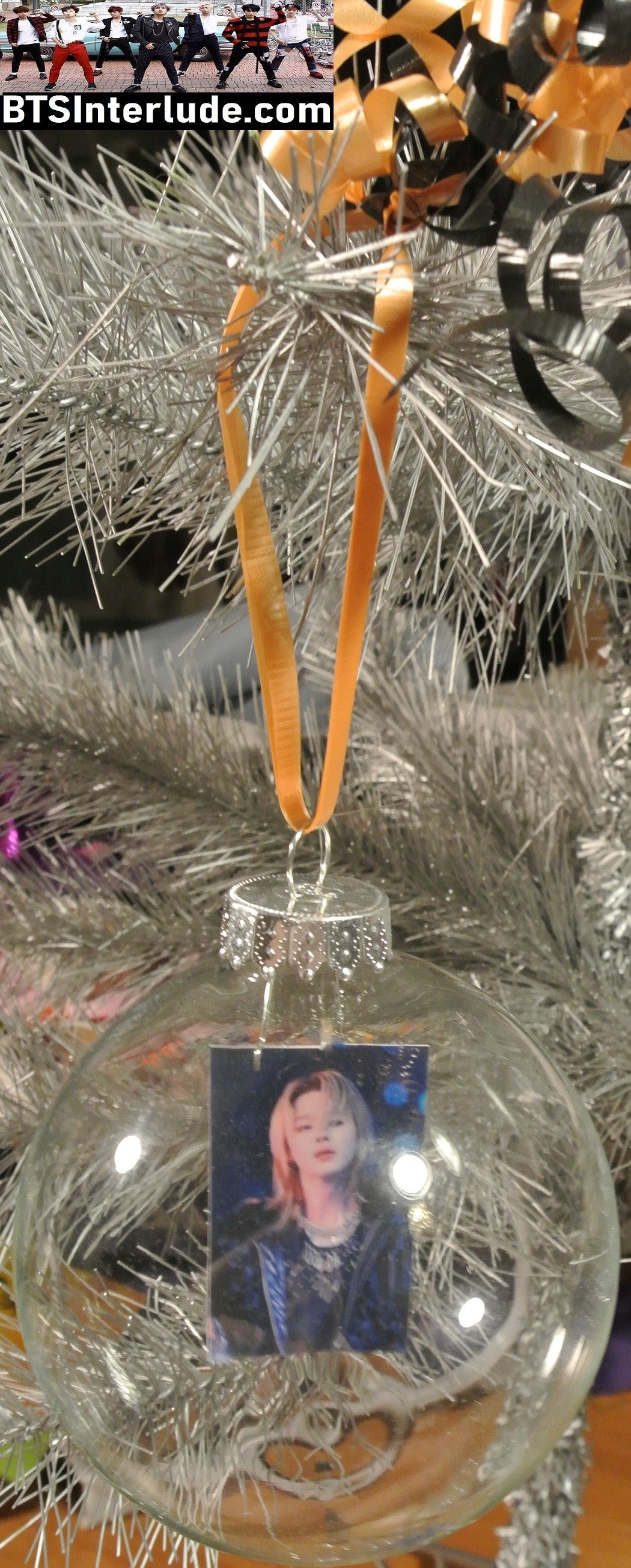 BTS CHRISTMAS ORNAMENT GLASS 4 INCH PARK JIMIN 박지민 ARIRANG TAN SHIRT BLOND PRINCE LIMITED EDITION