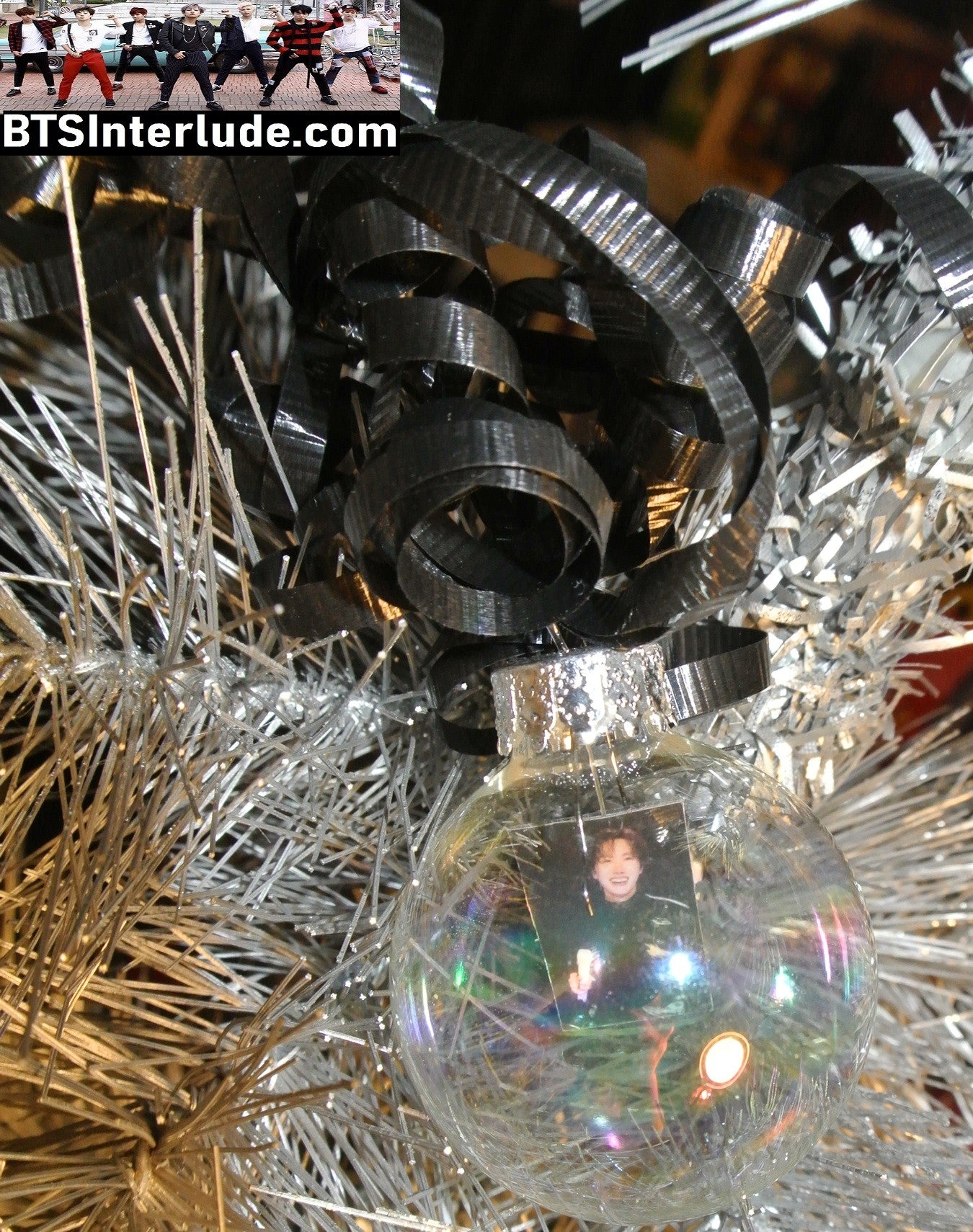 BTS CHRISTMAS ORNAMENT GLASS 1.75 INCH J-HOPE JUNG HOSEOK 정호석 ARIRANG BLACK SMILE ARMS UP LIMITED EDITION