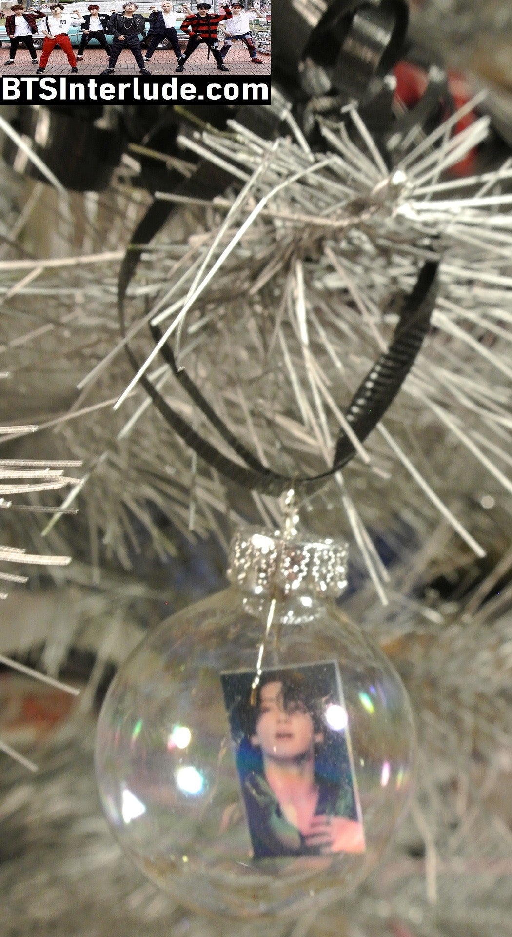 BTS CHRISTMAS ORNAMENT GLASS 1.75 INCH JEON JUNGKOOK 전정국 2019 LOTTE CONCERT LIMITED EDITION