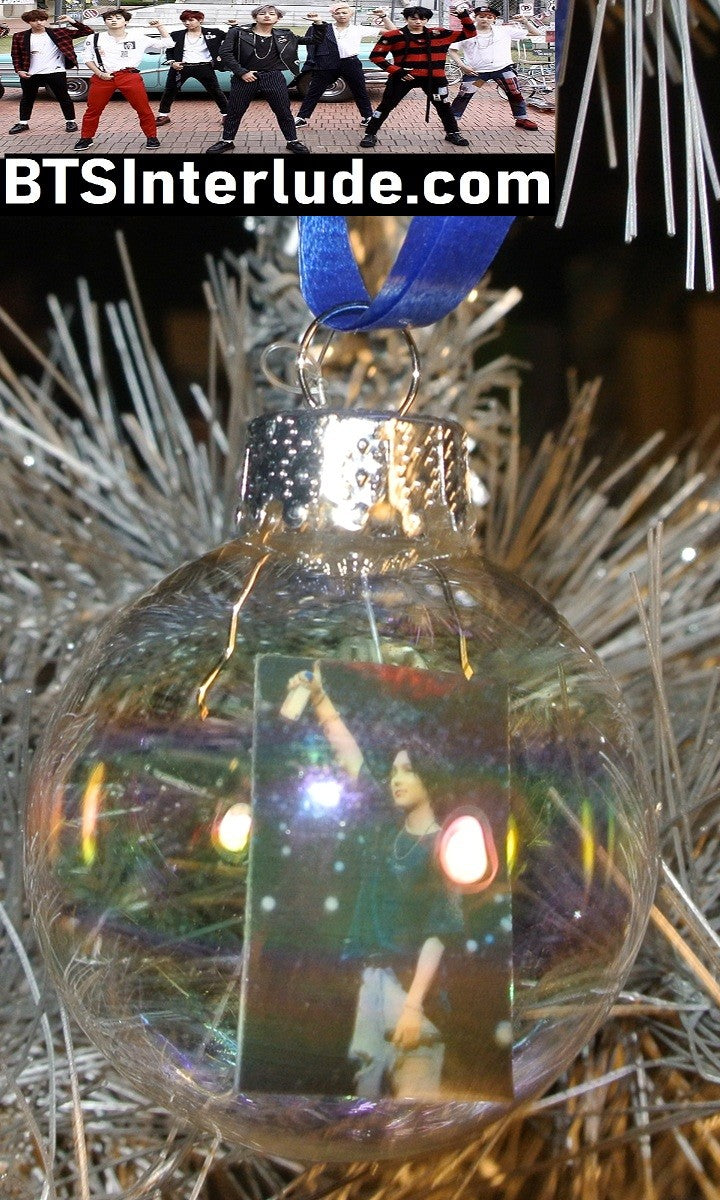 BTS CHRISTMAS ORNAMENT GLASS 1.75 INCH SUGA MIN YOONGI 민윤기 D DAY BACKSTAGE LIMITED EDITION