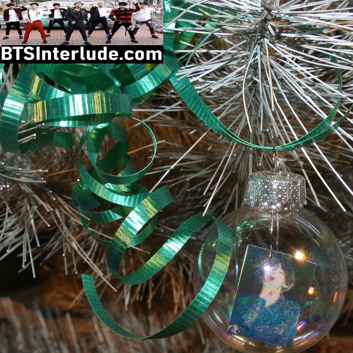 BTS CHRISTMAS ORNAMENT GLASS 1.75 INCH V KIM TAEHYUNG 김태형 DIMPLE 5TH MUSTER LIMITED EDITION